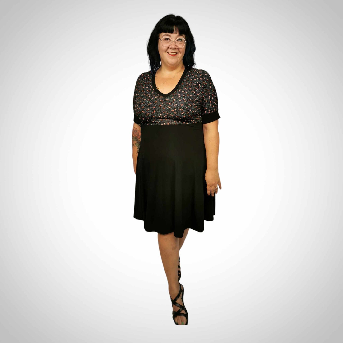 Robe col en V taille plus petites cerises