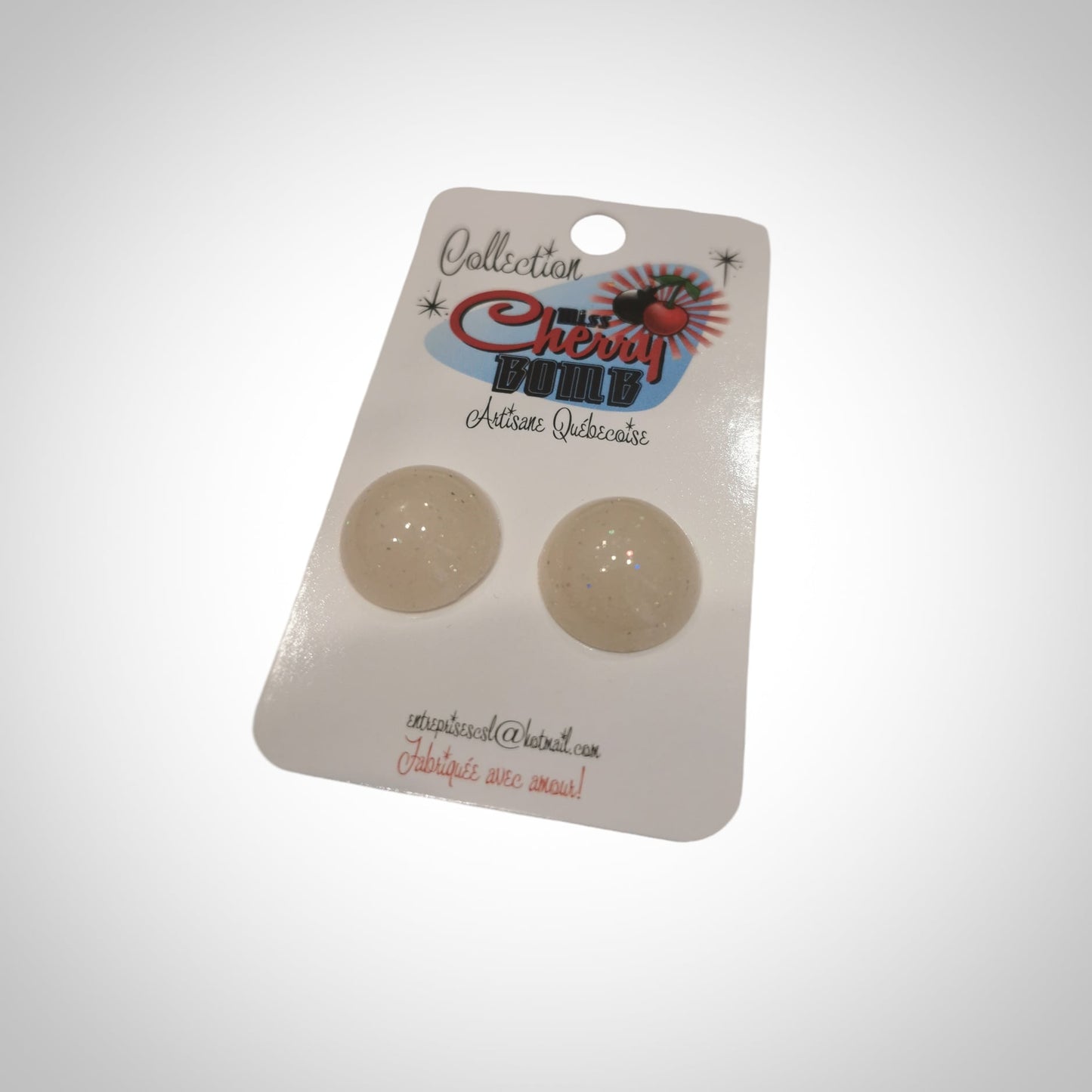 Boucles d'oreilles Miss Cheery BOMB 10$