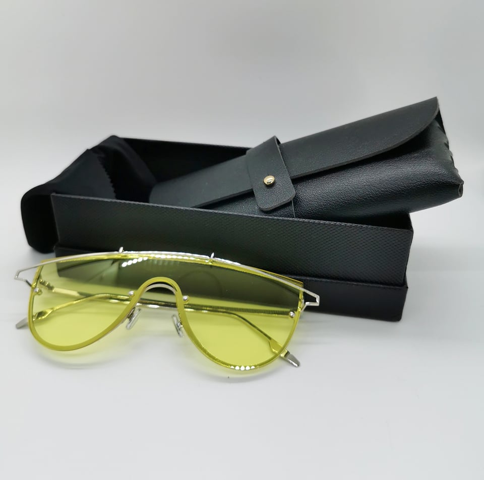 Lunette de soleil - monture métalique