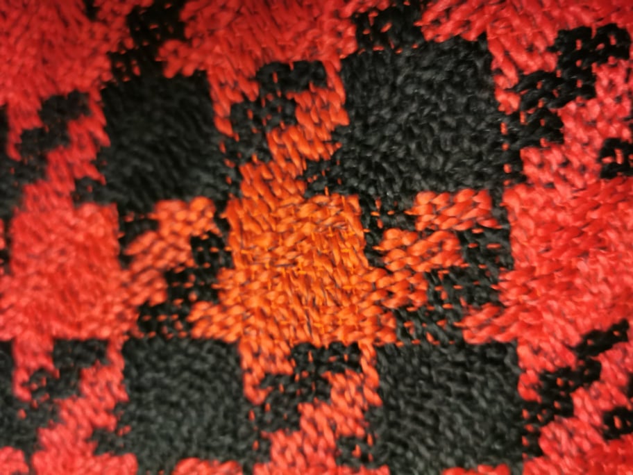 Carreaux rouge et noir