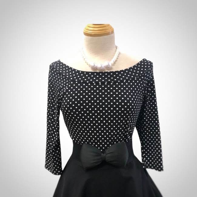 Chandail manches 3/4 col bateau noir