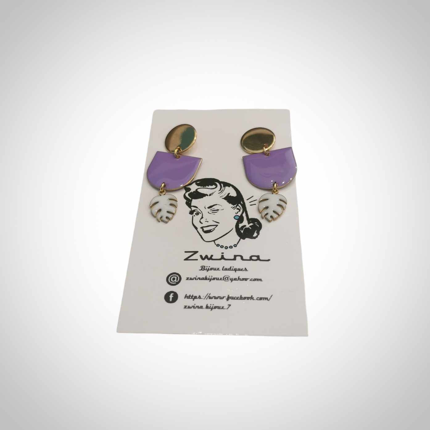 Boucles d'oreilles feuilles blanches