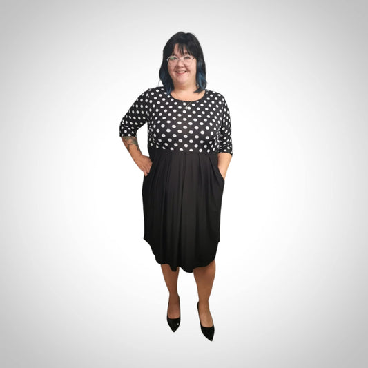 Robe taille plus avec poches 2 couleurs pois