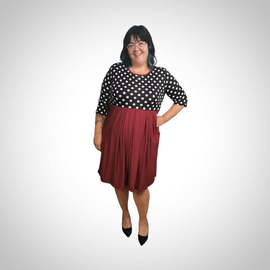 Robe taille plus avec poches 2 couleurs pois et bourgogne