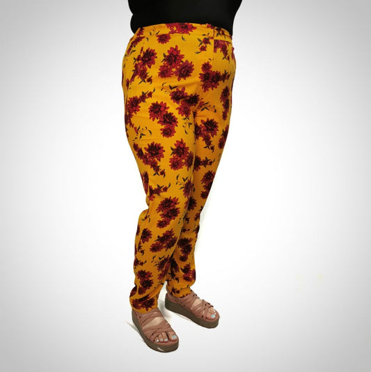 Pantalon jaune fleuri