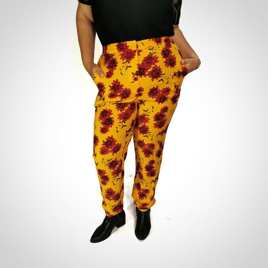 Pantalon jaune fleuri
