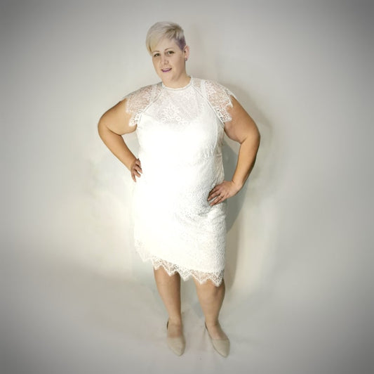 Robe blanche de dentelle