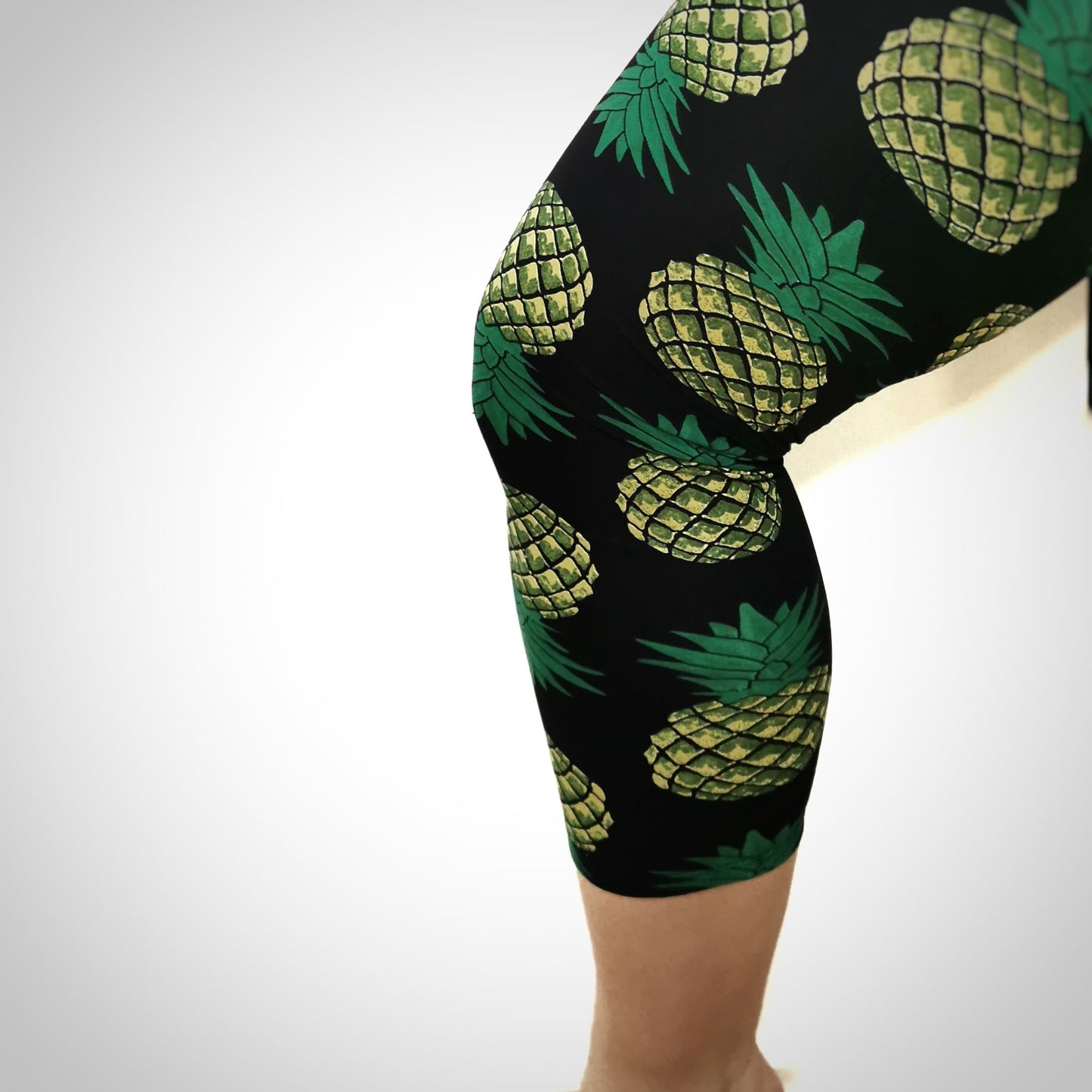 Capri green pineapple leggings